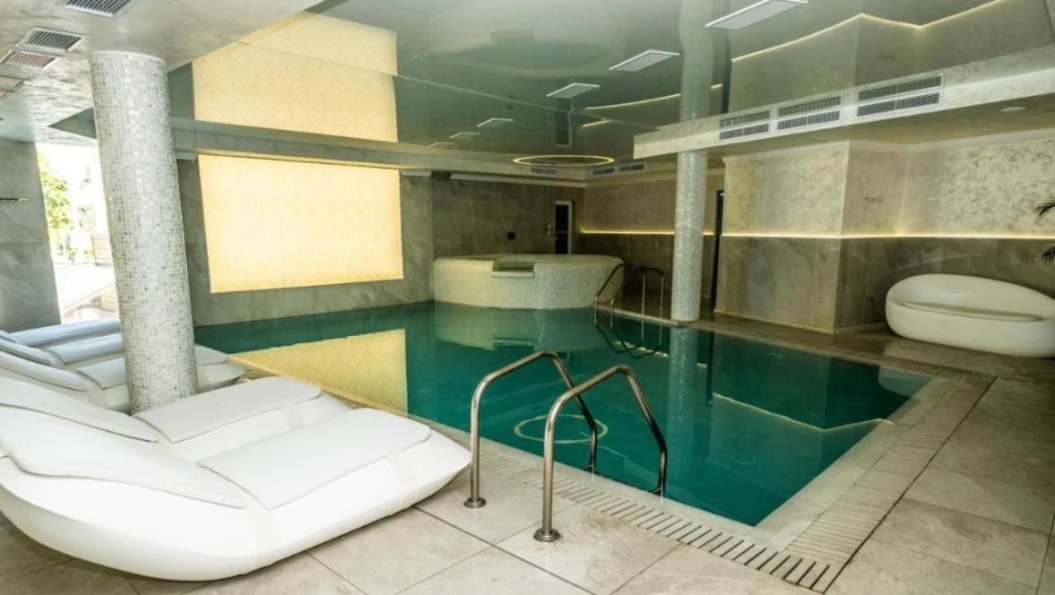 Luxury Apartment Rich 3 Velingrad Bagian luar foto